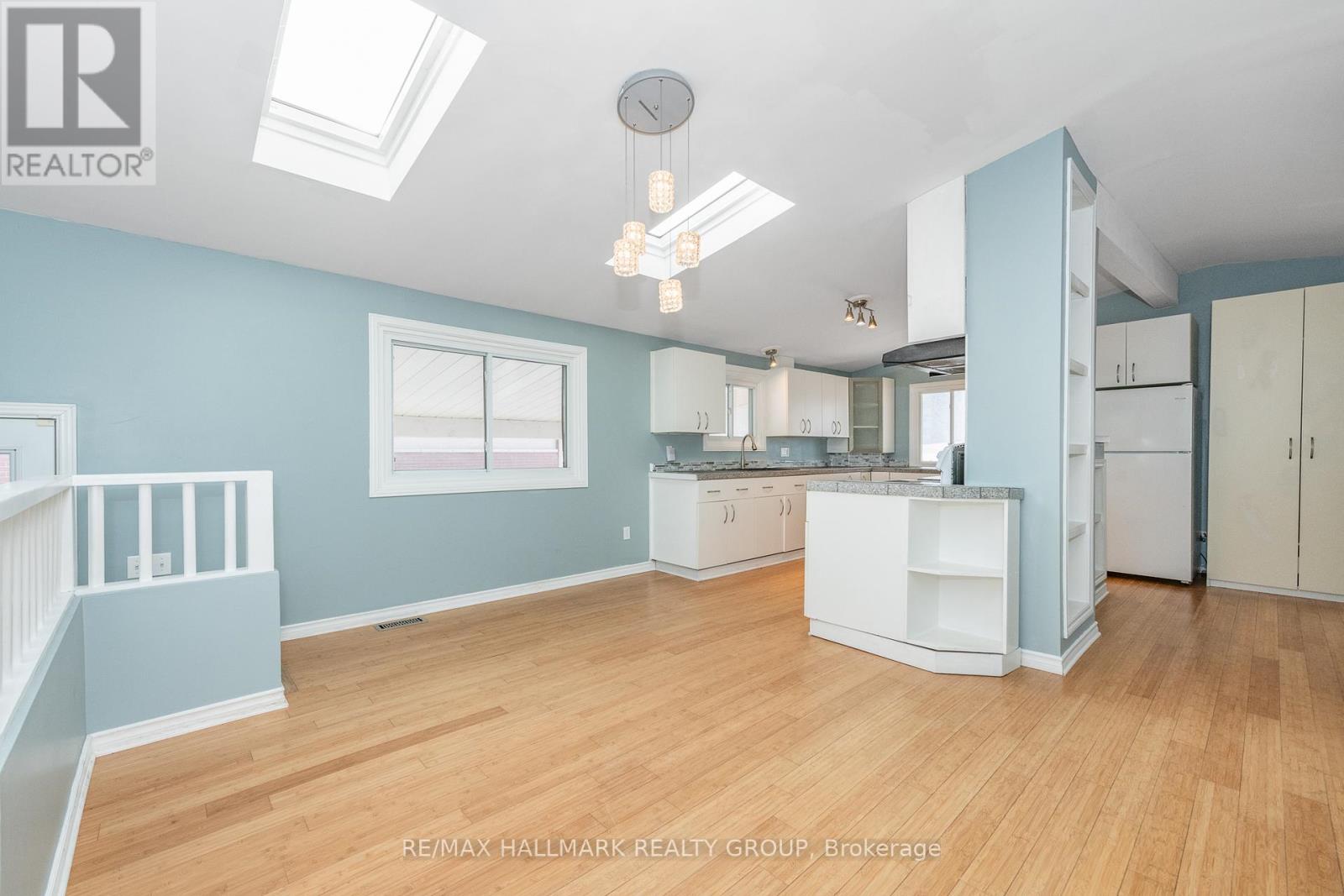 2223 HALIFAX DRIVE - 7