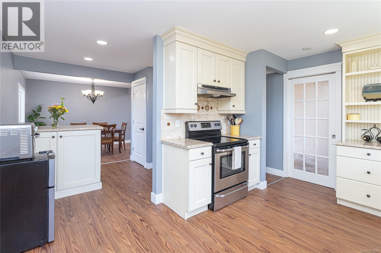  3172 Wascana Street, Saanich