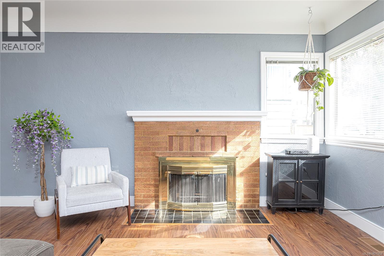 3172 Wascana St - 5