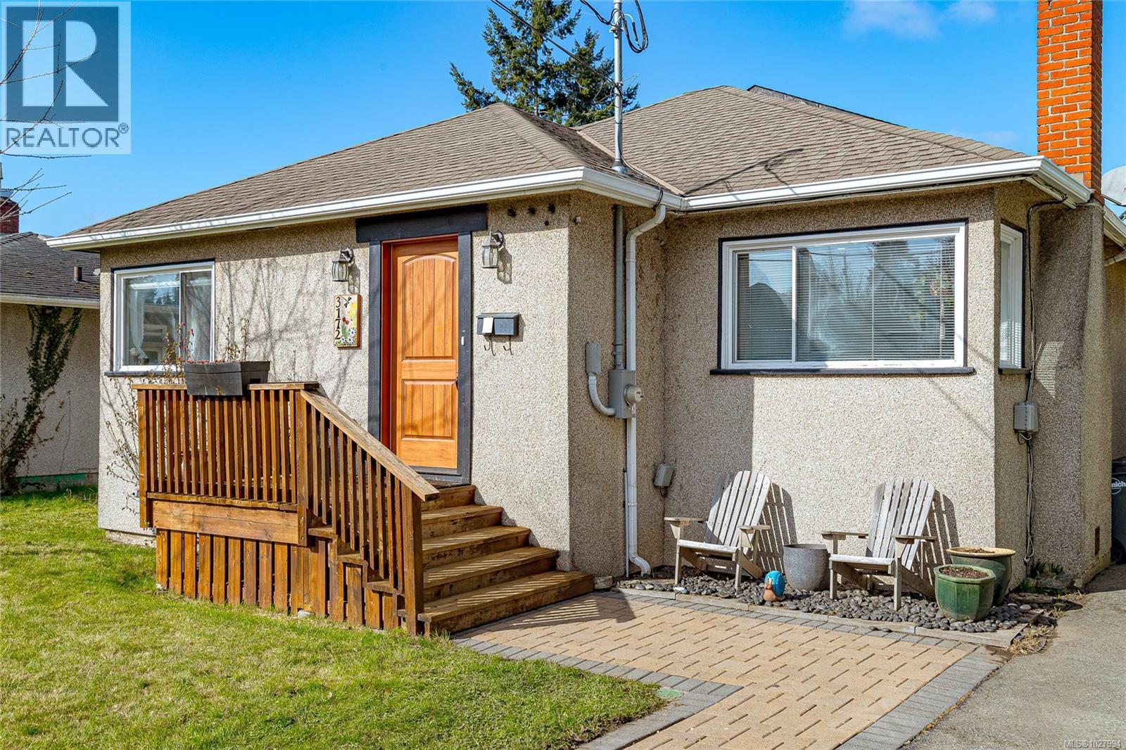 3172 Wascana St - 1