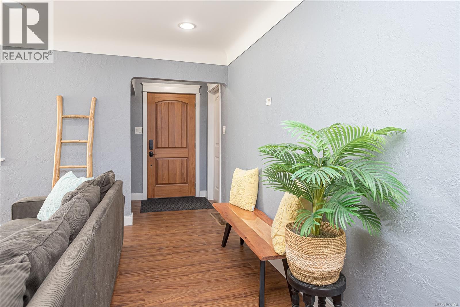 3172 Wascana St - 4