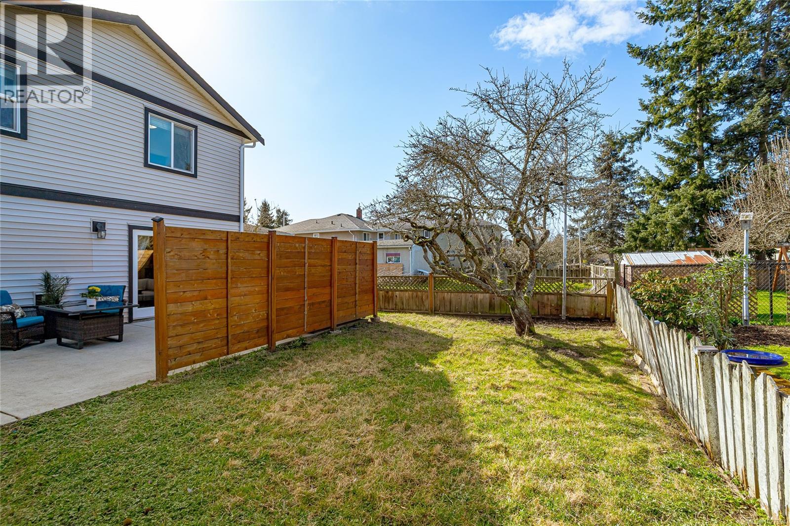  3172 Wascana Street, Saanich