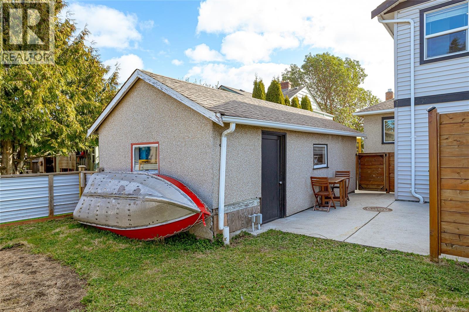  3172 Wascana Street, Saanich