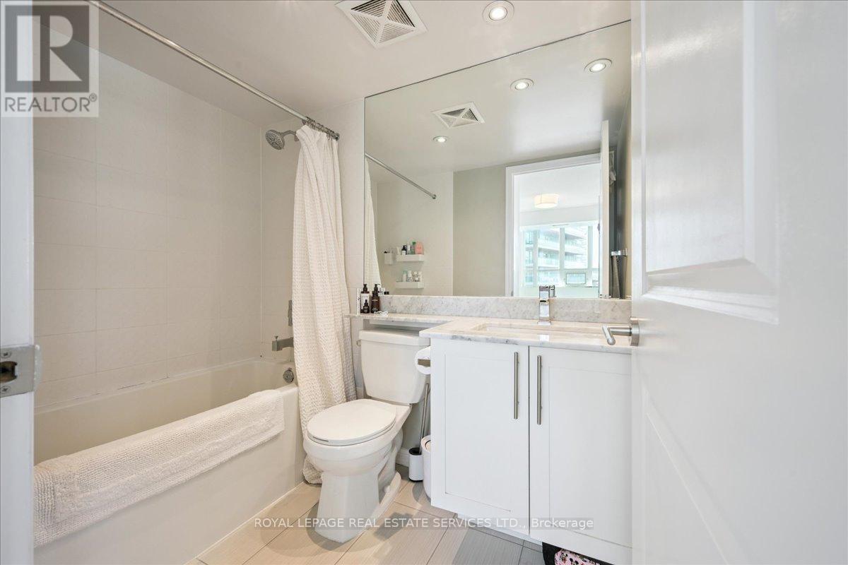#1502 125 WESTERN BATTERY ROAD - 34