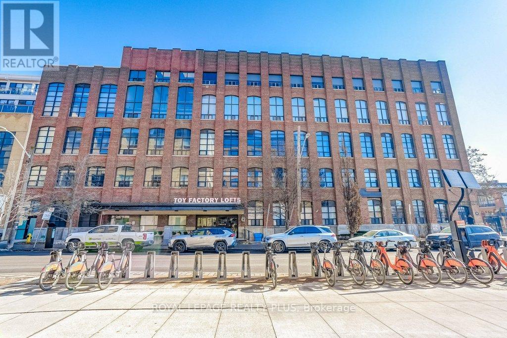 Listing photo of 701 - 43 HANNA AVENUE