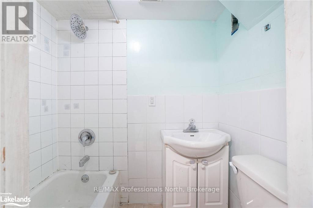 214 GERRARD STREET E - 35
