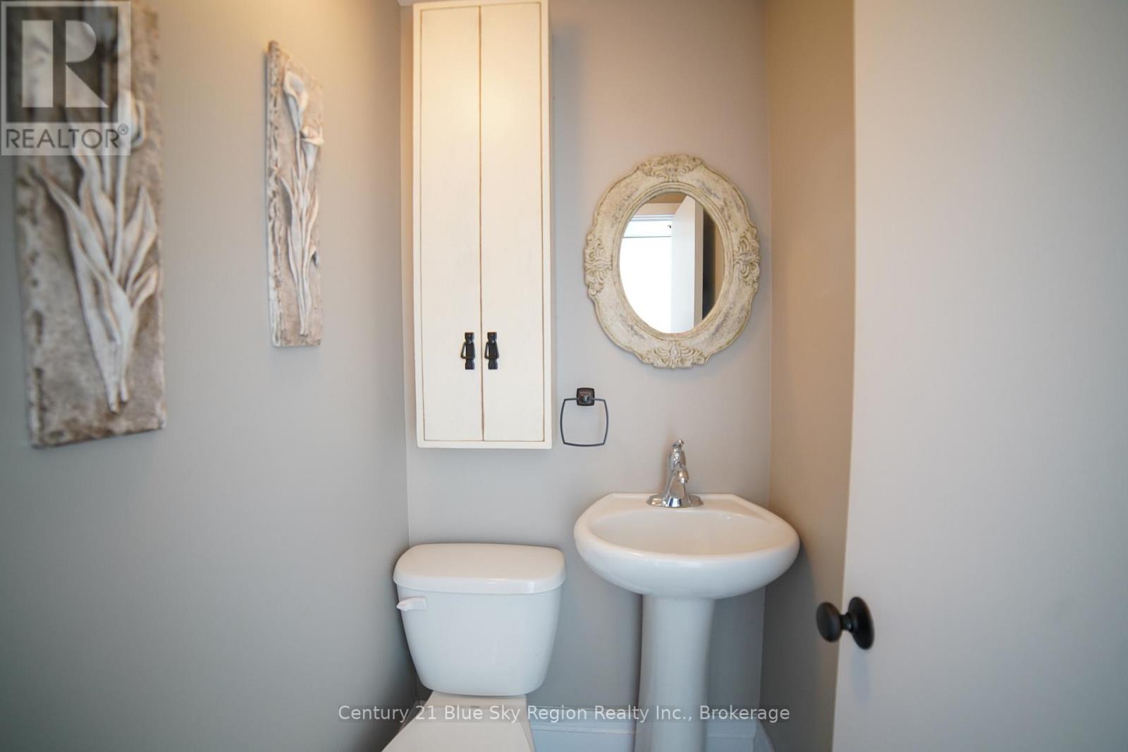 802 PIQUETTE ROAD - 18
