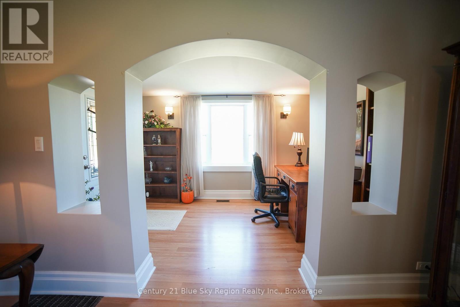 802 PIQUETTE ROAD - 8