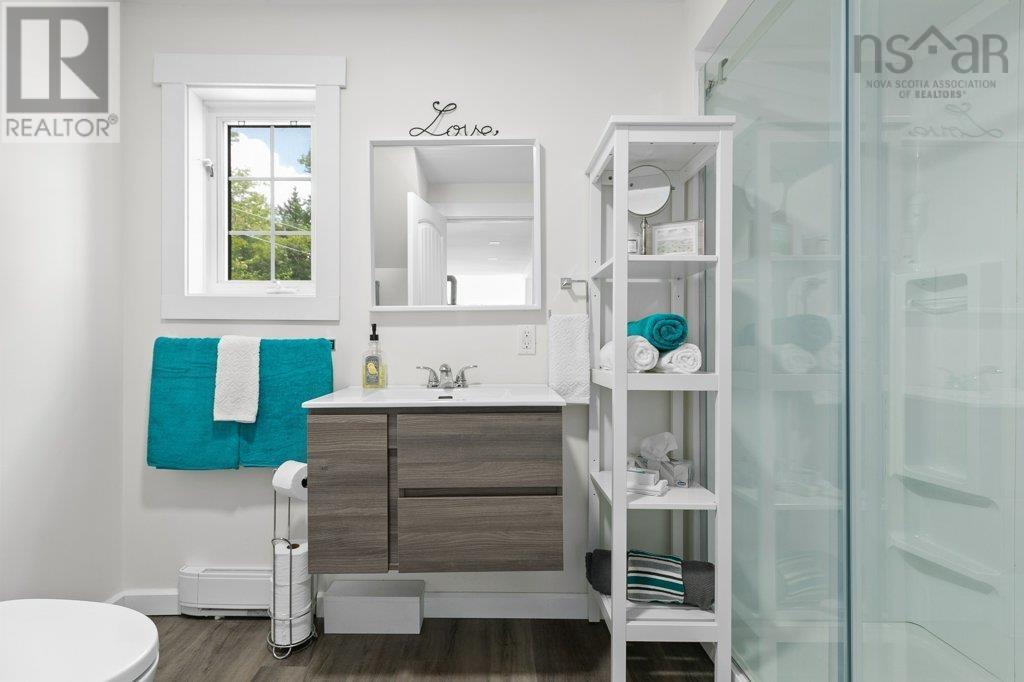 Property 25 of 50 of 170 & 166 Laura's Lane