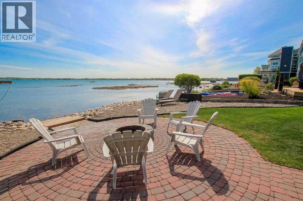 384 Marina Bay Place, Sylvan Lake