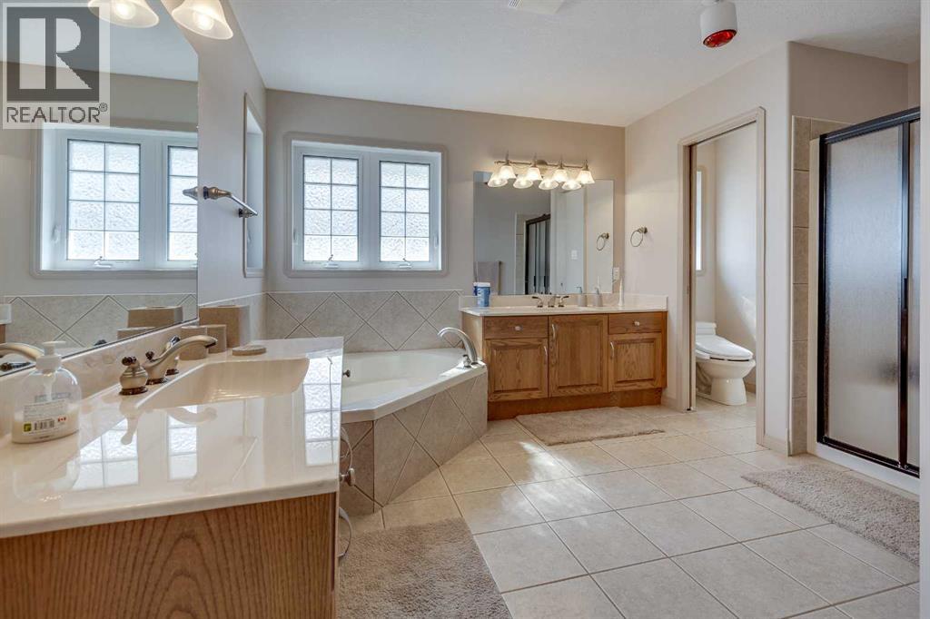 384 Marina Bay Place, Sylvan Lake