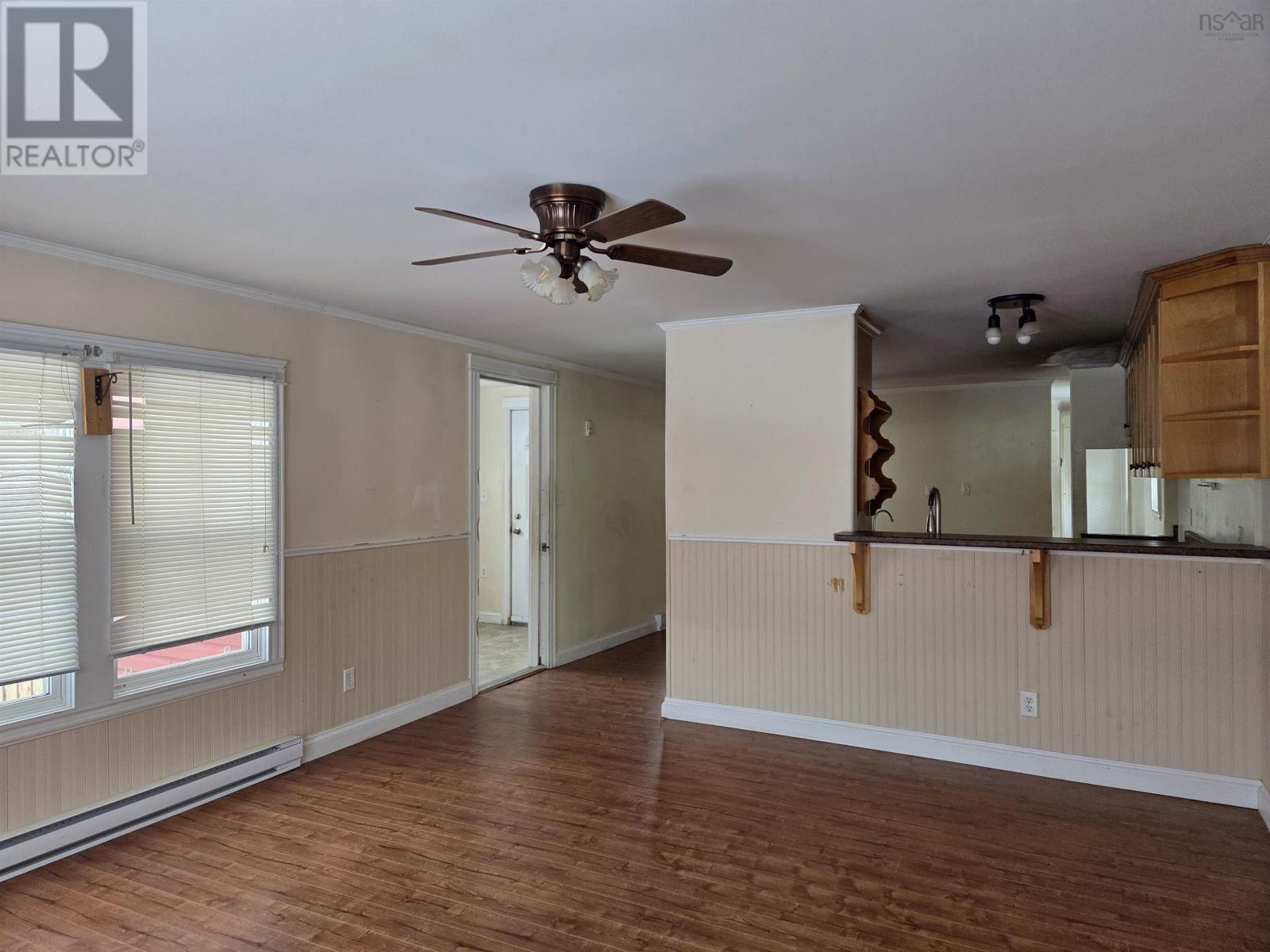 Property 14 of 49 of 131 Logan Road