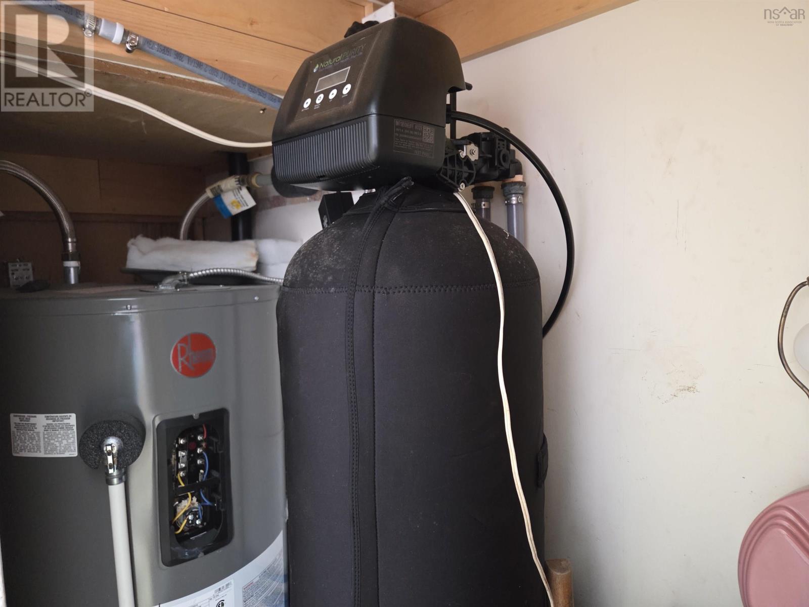 Property 22 of 49 of 131 Logan Road