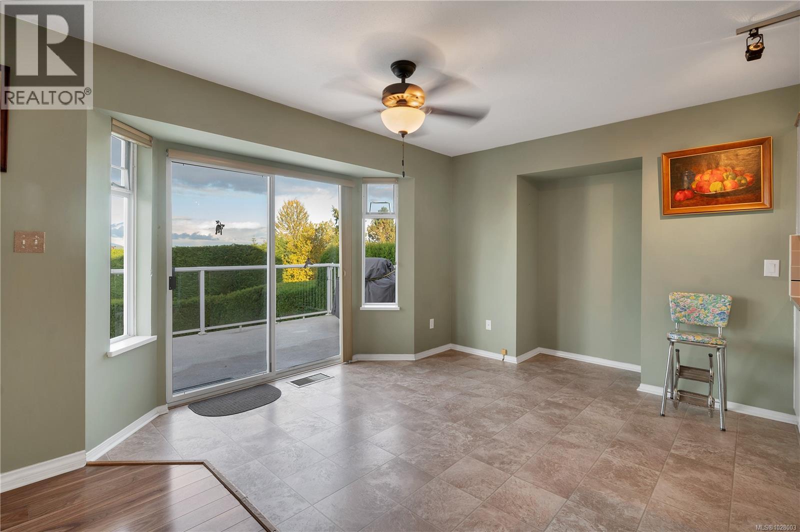 756 Bowen Dr - 13