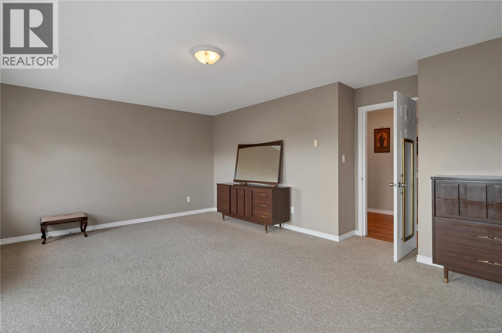 756 Bowen Dr - 23