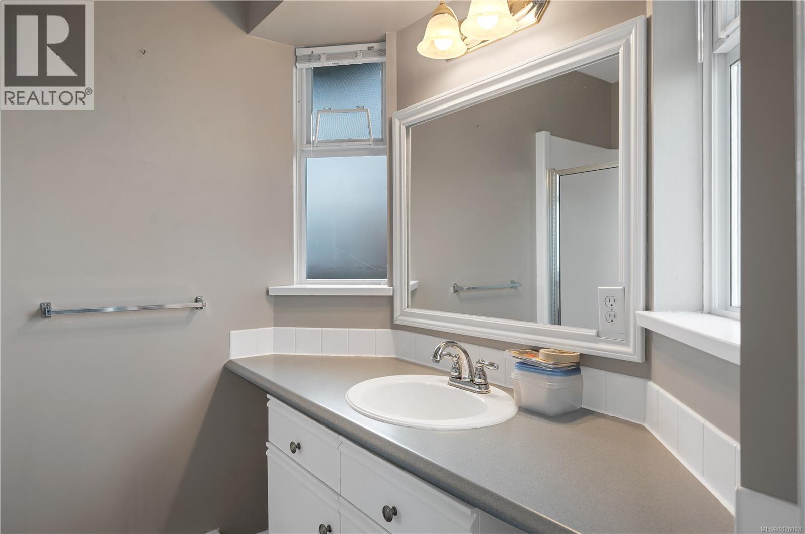 756 Bowen Dr - 26