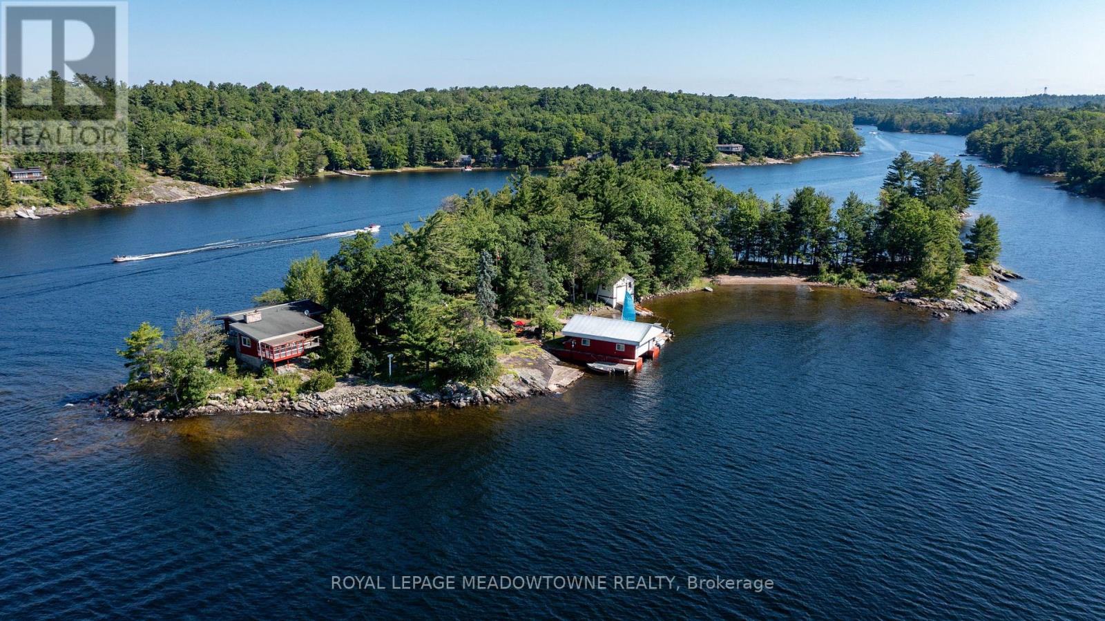 1 B721 GALT ISLAND - 34
