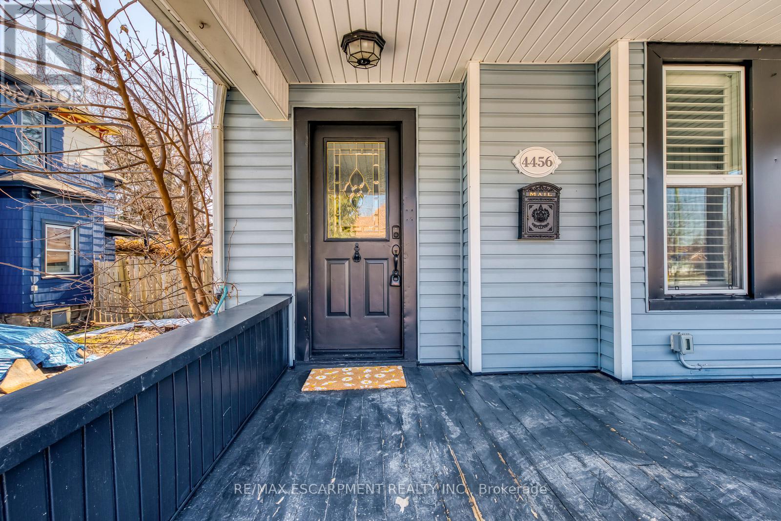 4456 ELLIS STREET - 3