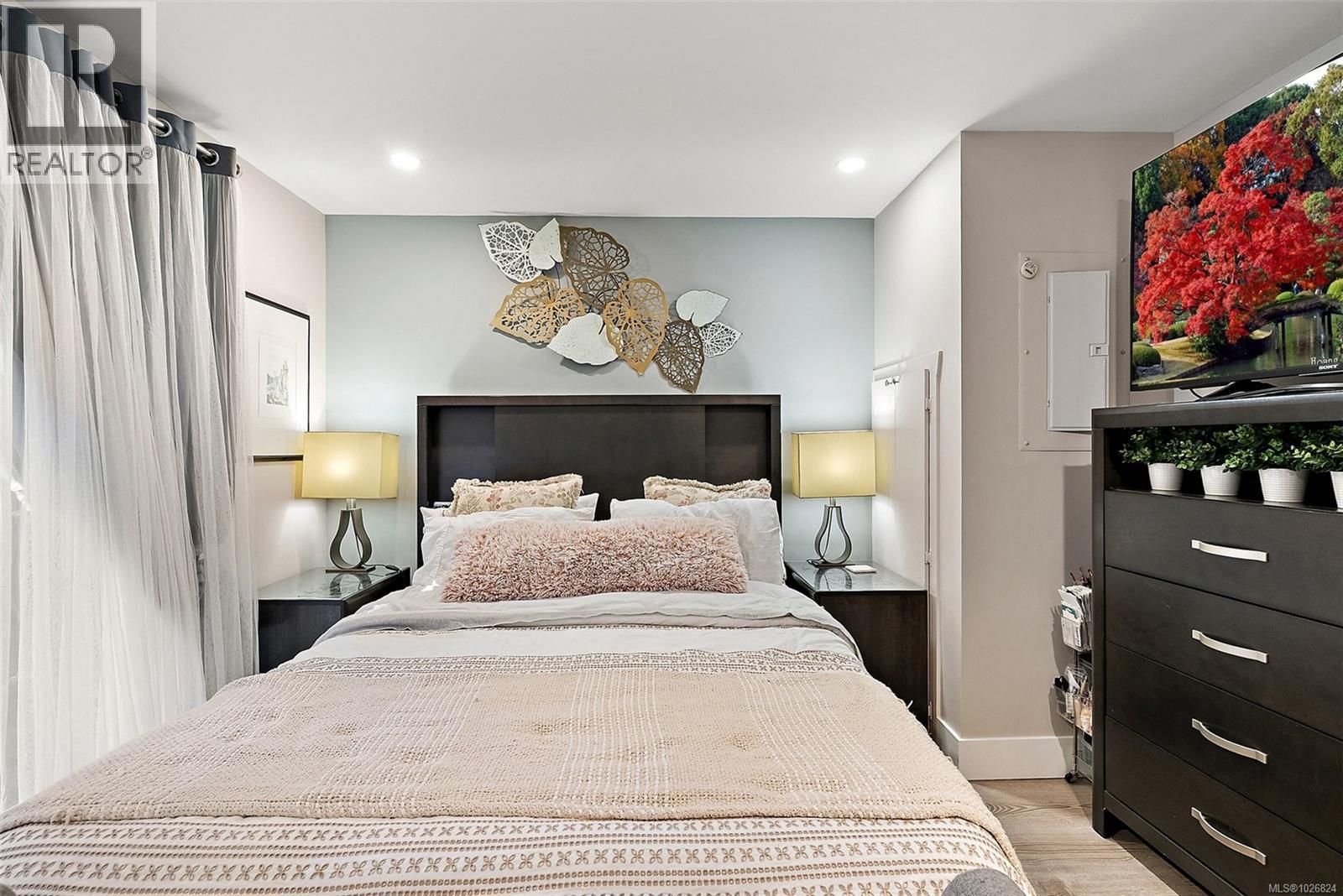 #131 2500 FLORENCE LAKE RD - 17