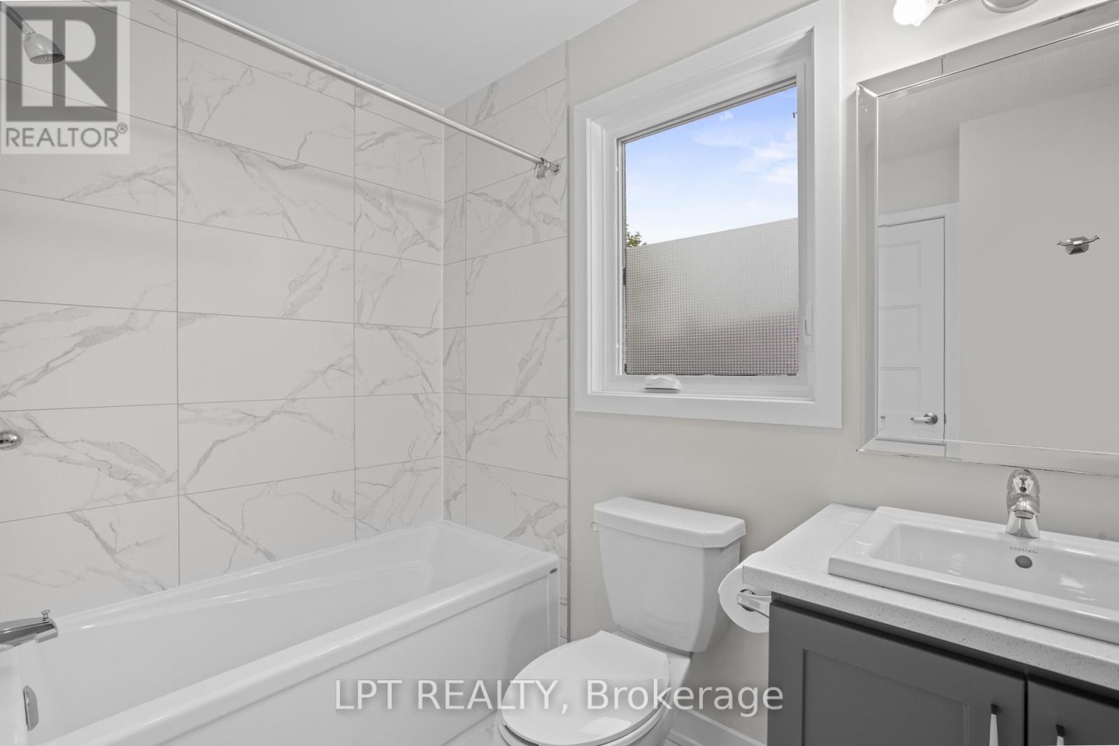 936 KATIA STREET - 33