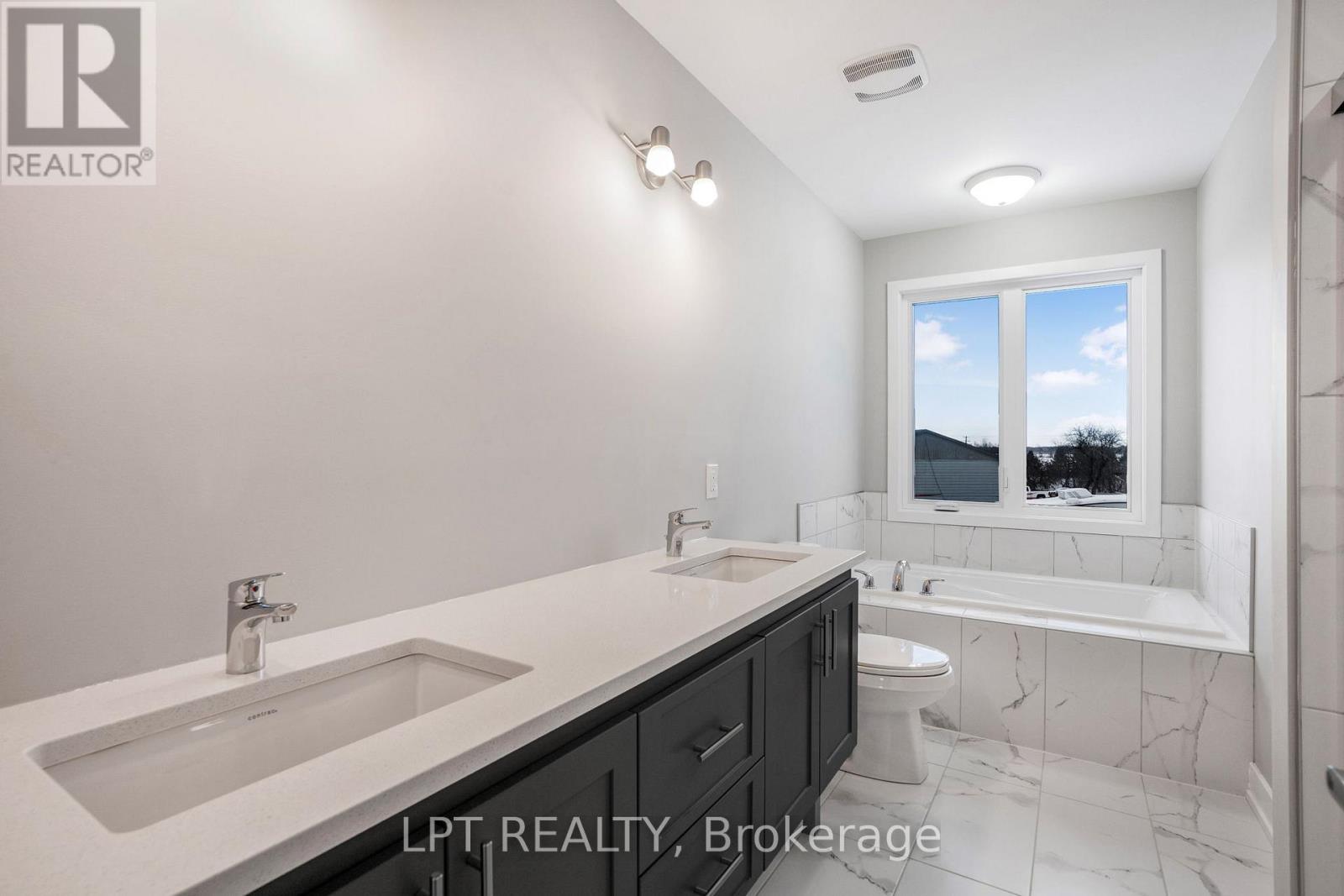 945 KATIA STREET - 25