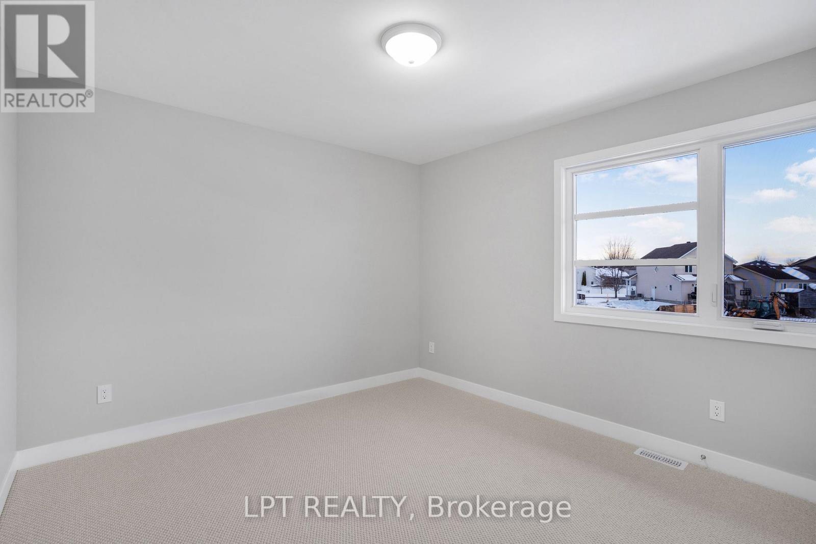 945 KATIA STREET - 28