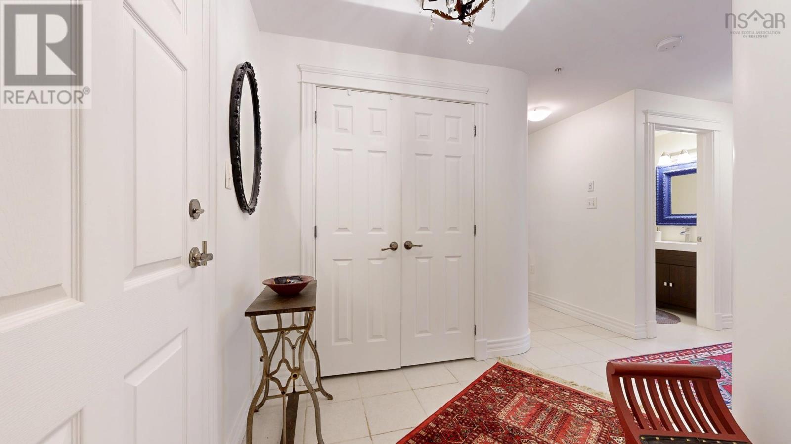 Property 7 of 42 of 308 476 Main Street