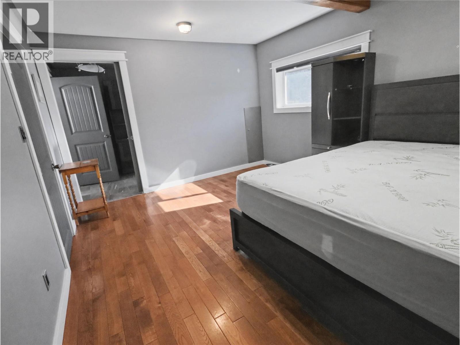 1640 Ode Road, Christina Lake