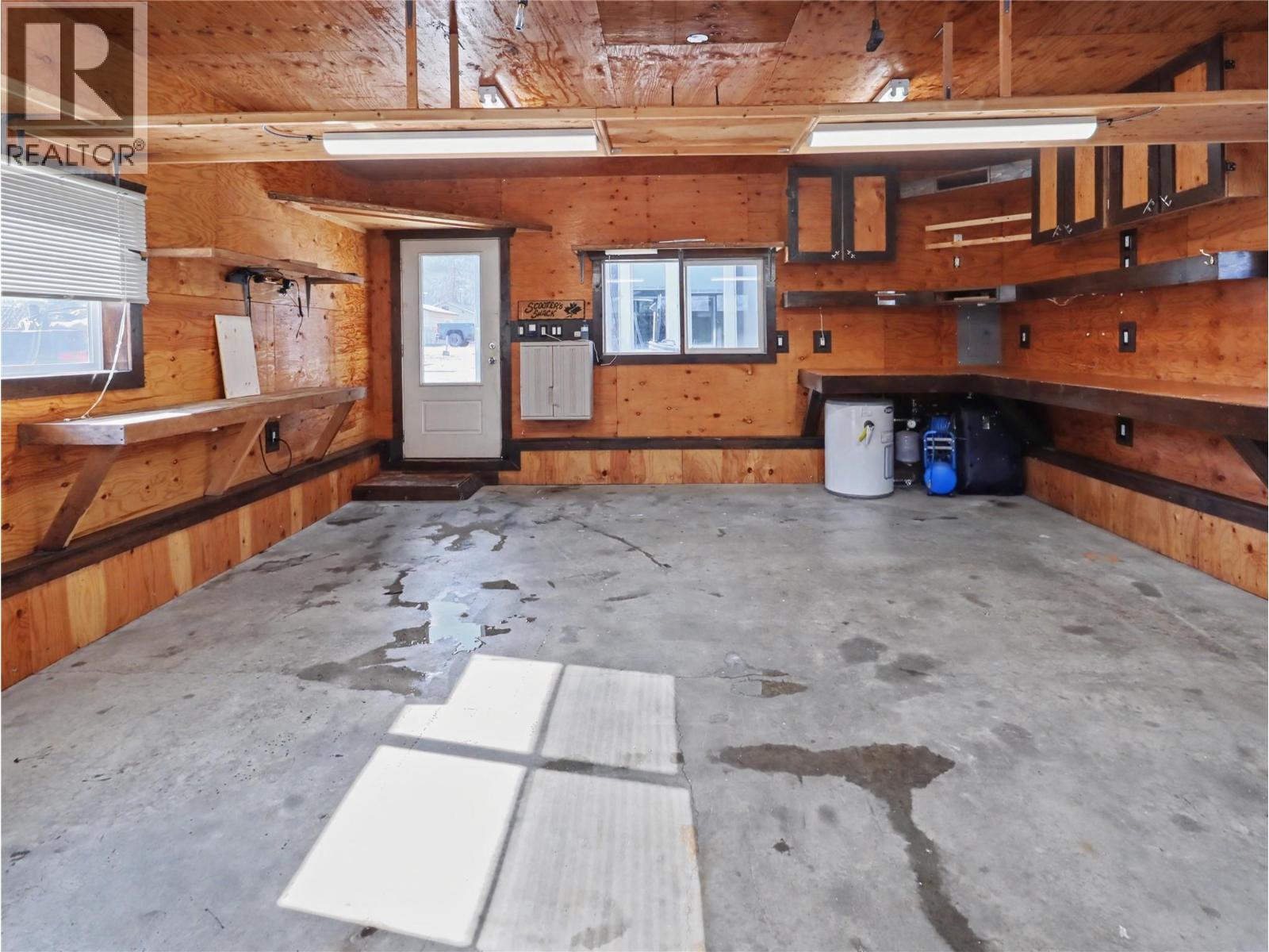 1640 Ode Road, Christina Lake