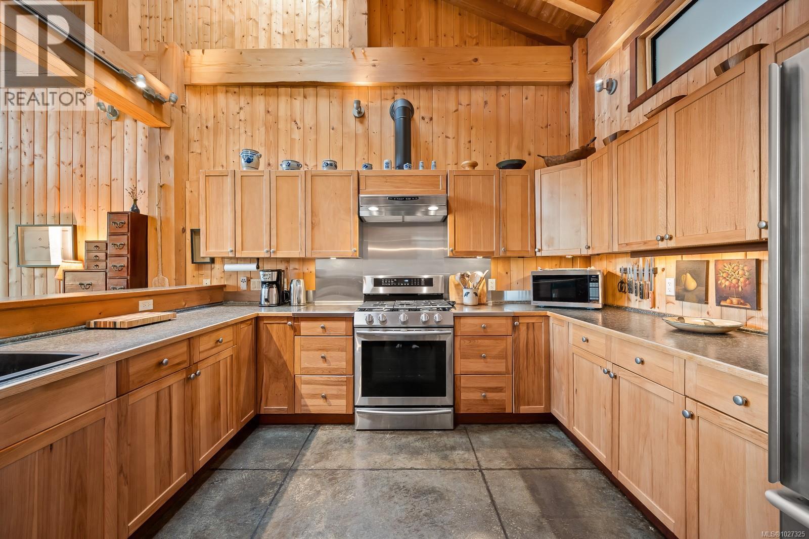 825 Austin Dr - 8