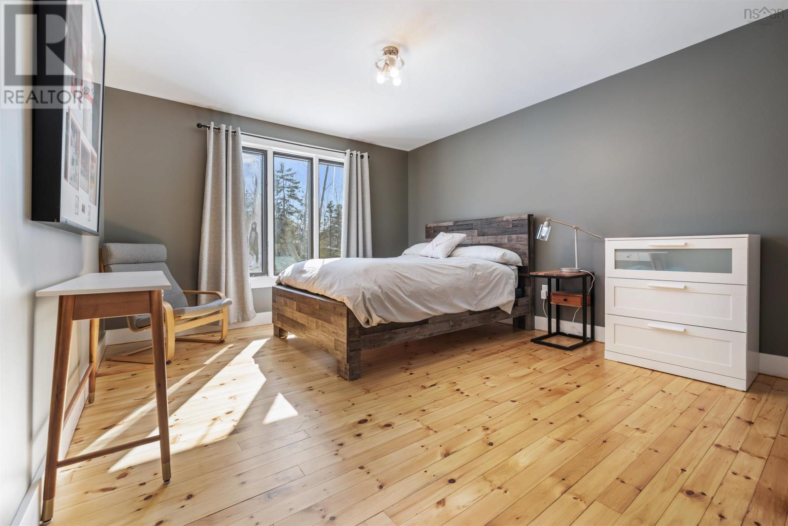 Property 34 of 46 of 52 Reade Street