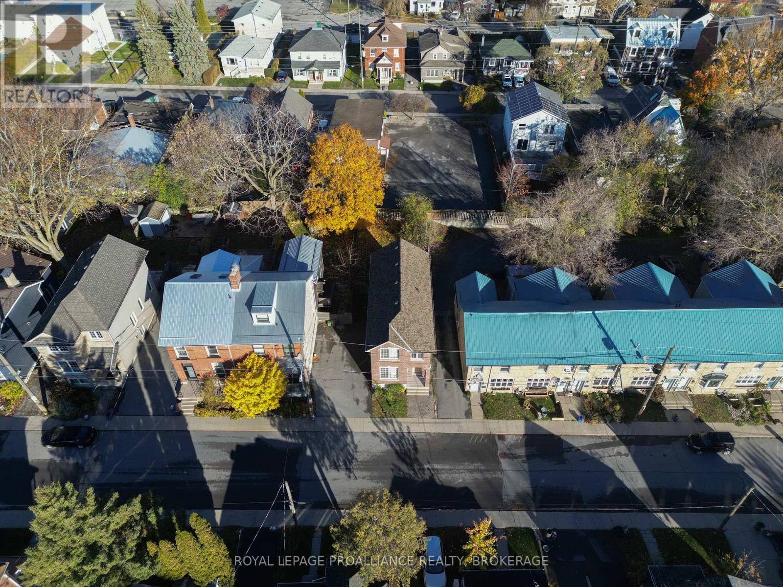 23 CHARLES STREET - 33