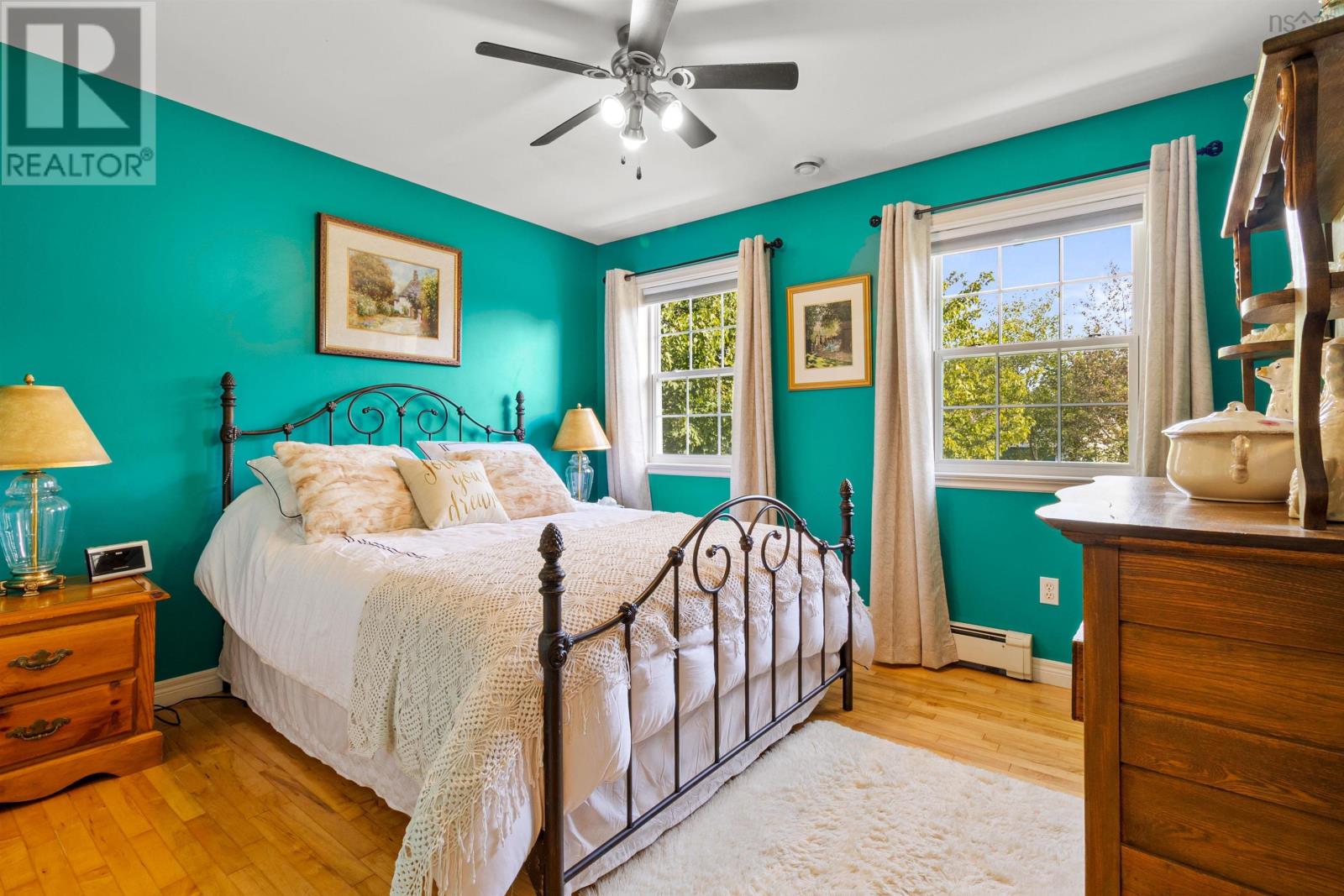 Property 23 of 41 of 122 Honeysuckle Road