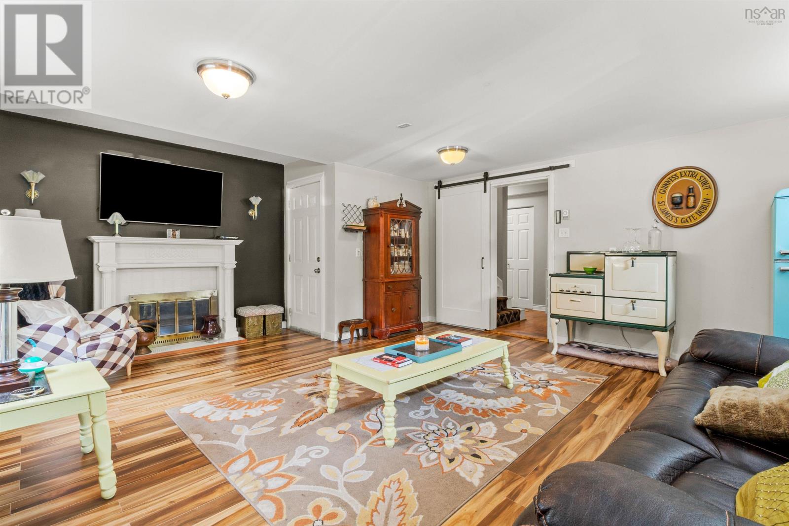 Property 26 of 41 of 122 Honeysuckle Road