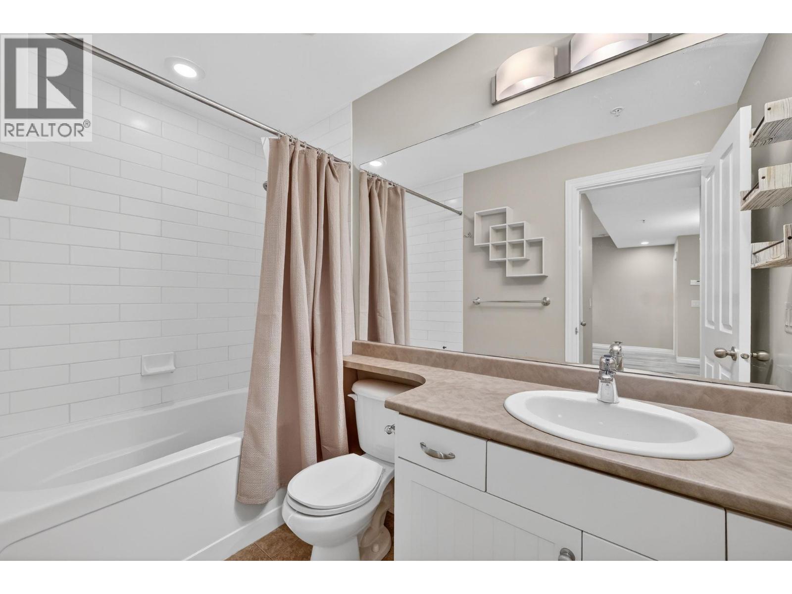 3105 3832 Old Okanagan Highway, West Kelowna