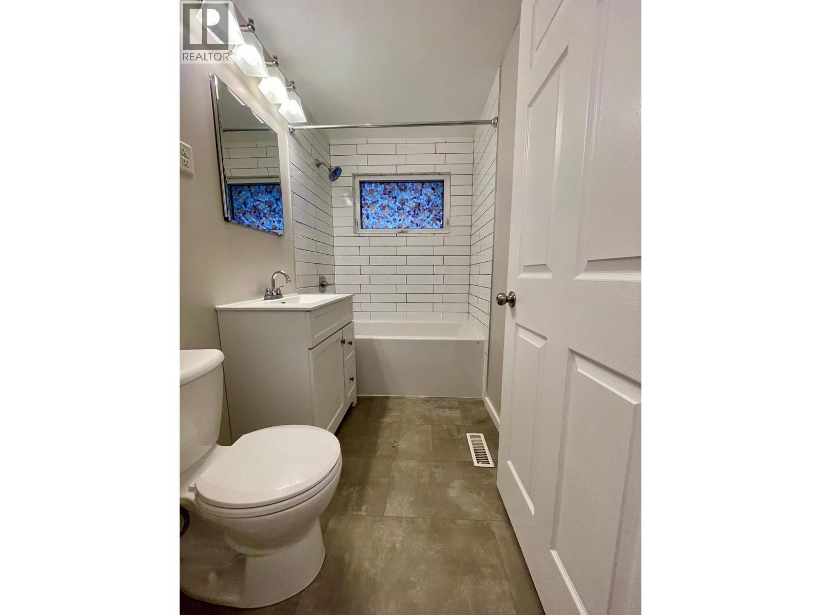 137 Spruce Avenue, Sparwood