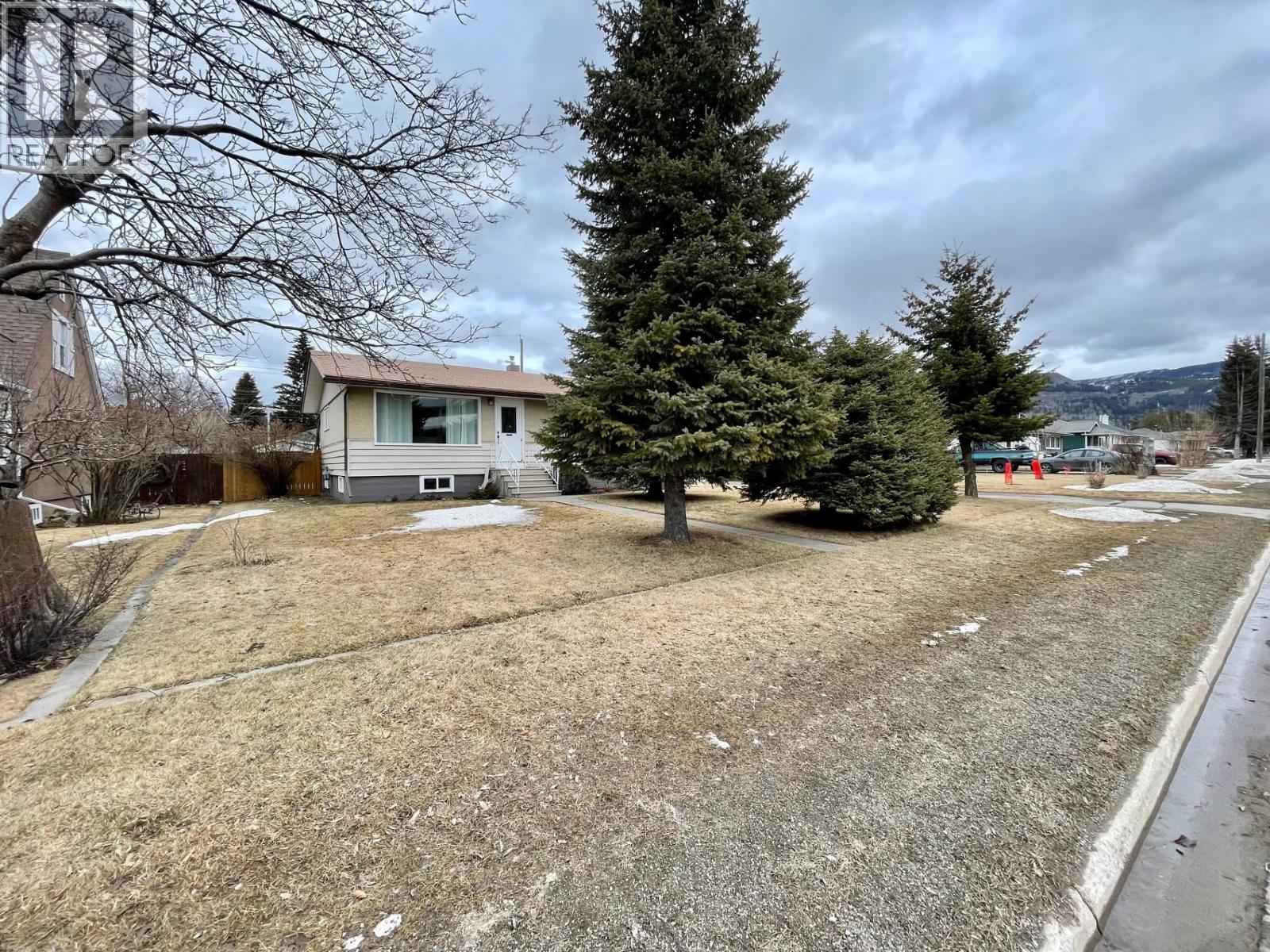 137 Spruce Avenue, Sparwood
