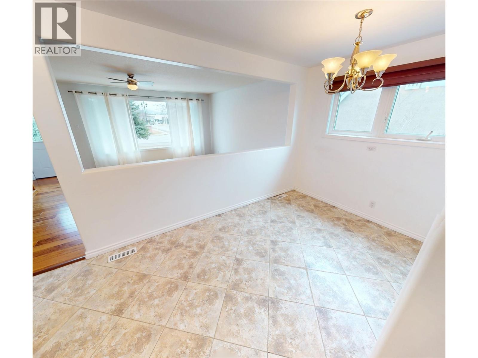 137 Spruce Avenue, Sparwood