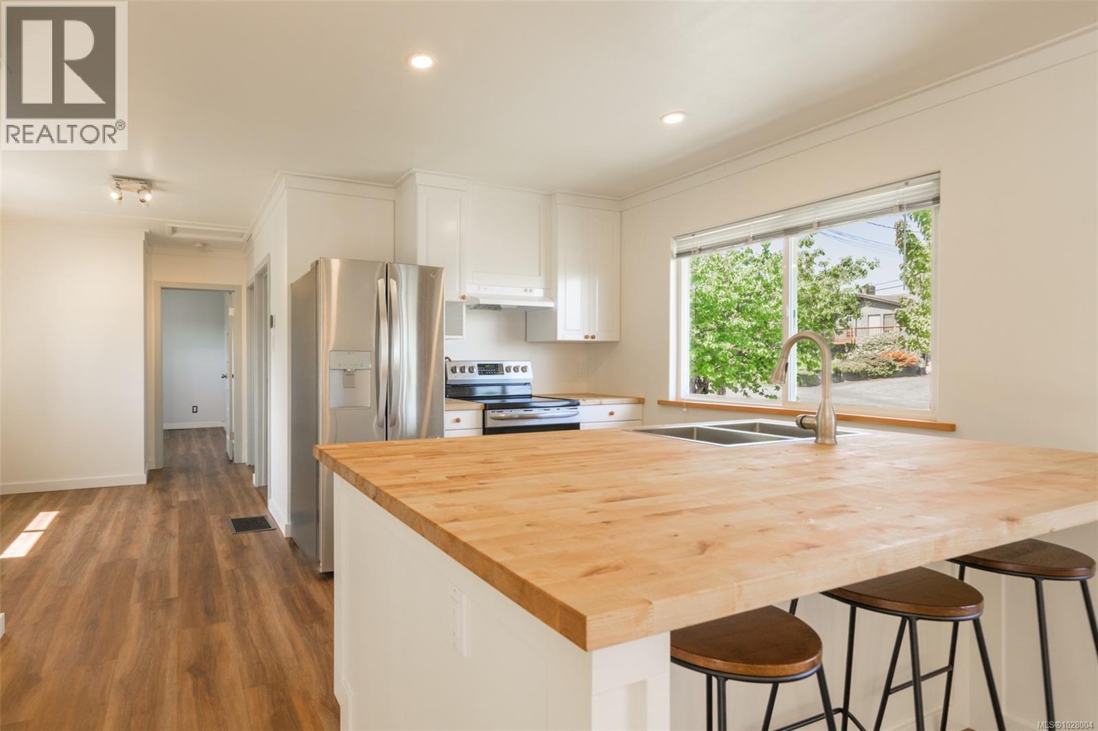 2546 Haddington Cres, Port McNeill