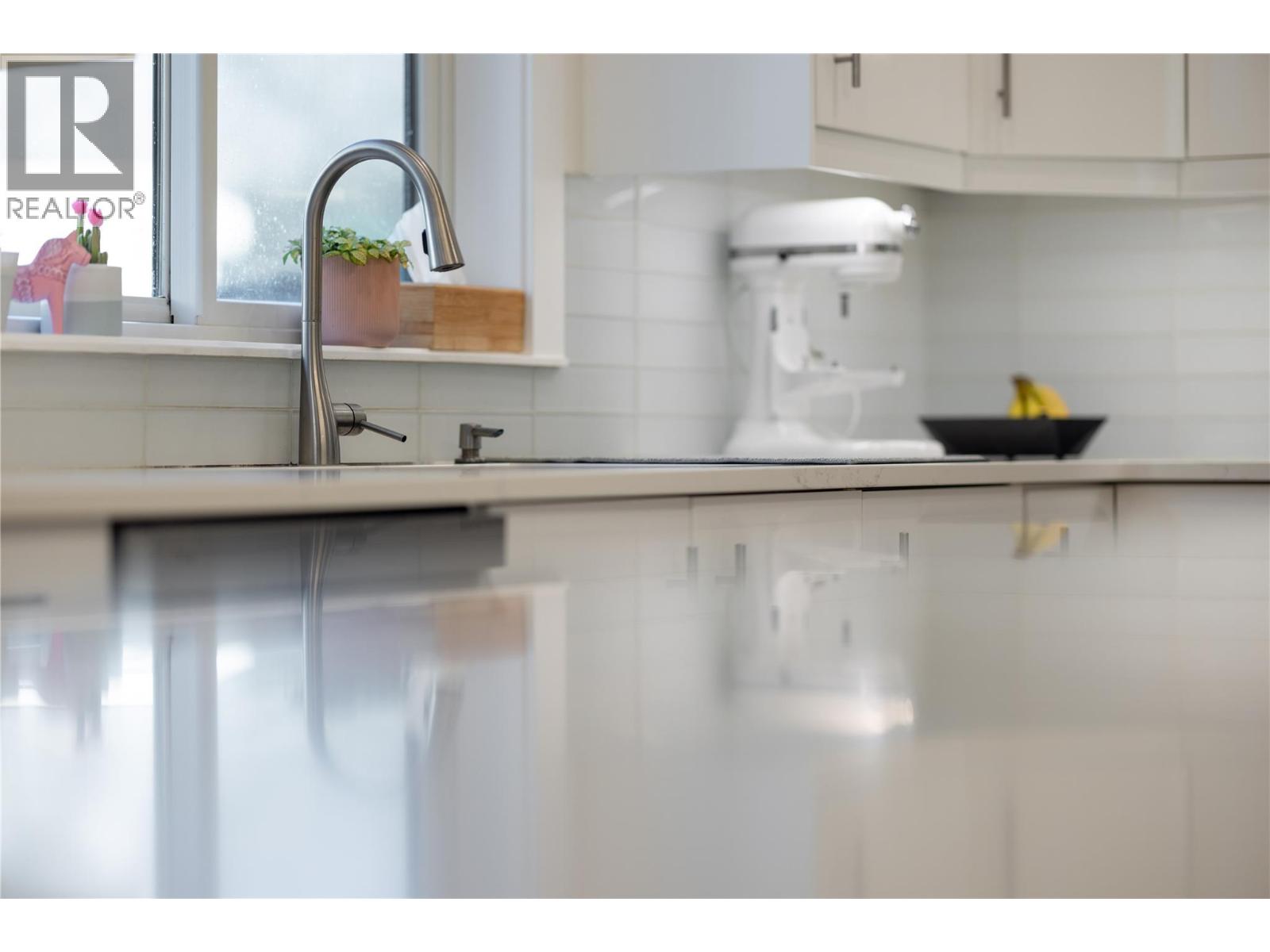  1270 Mine Hill Drive, Kelowna