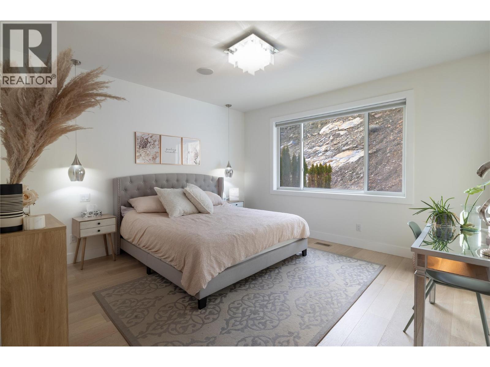  1270 Mine Hill Drive, Kelowna