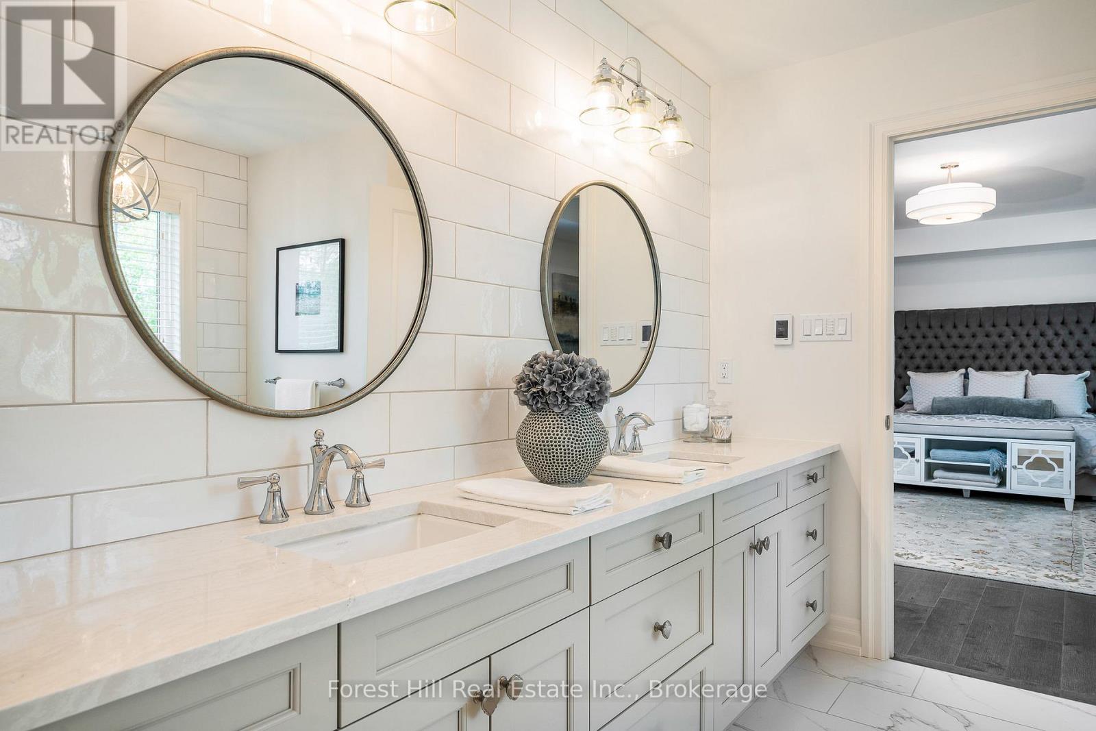 155 GLENLAKE BOULEVARD - 27
