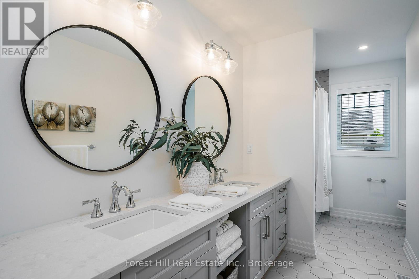 155 GLENLAKE BOULEVARD - 31