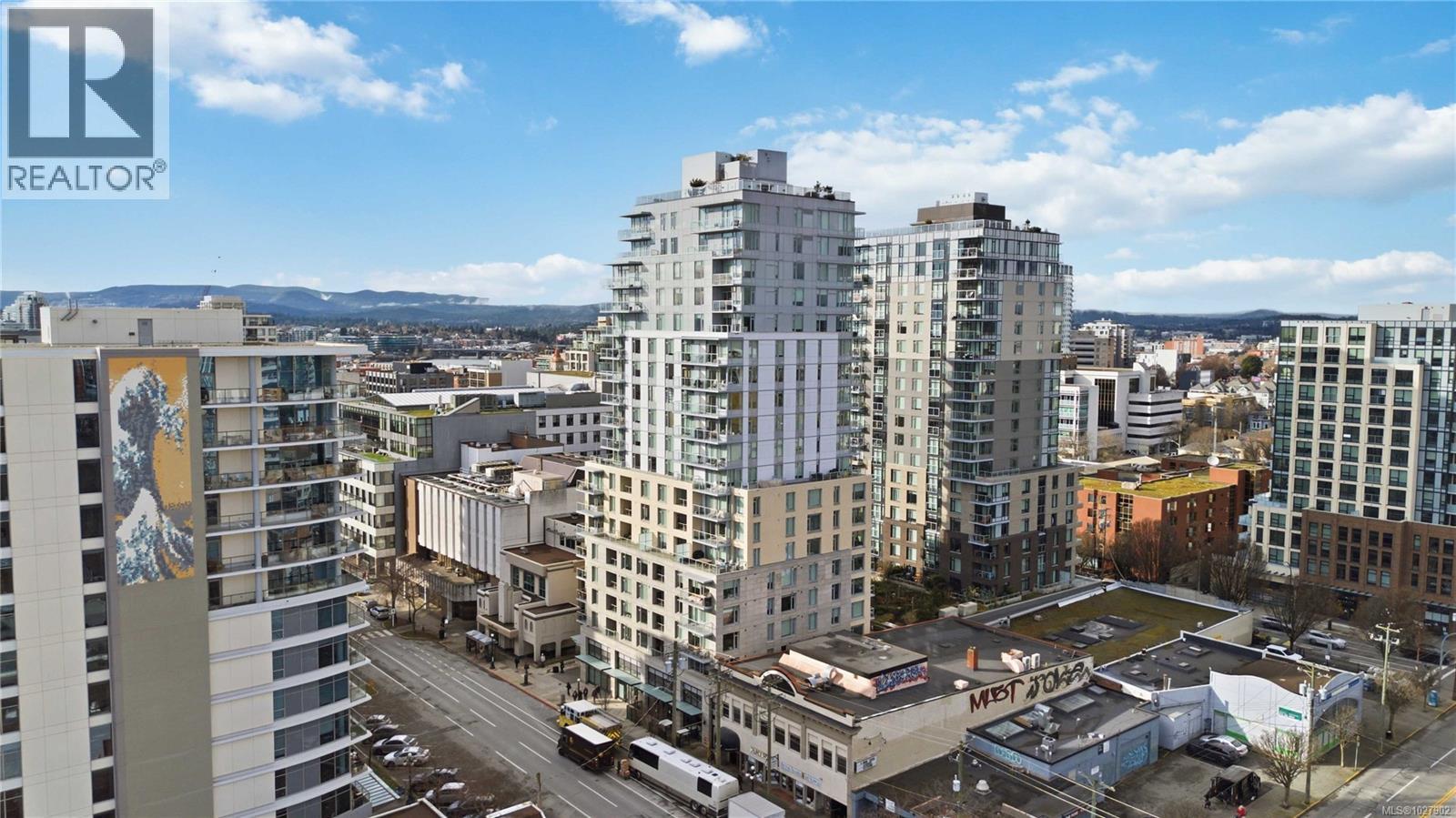 1001 848 Yates Street, Victoria