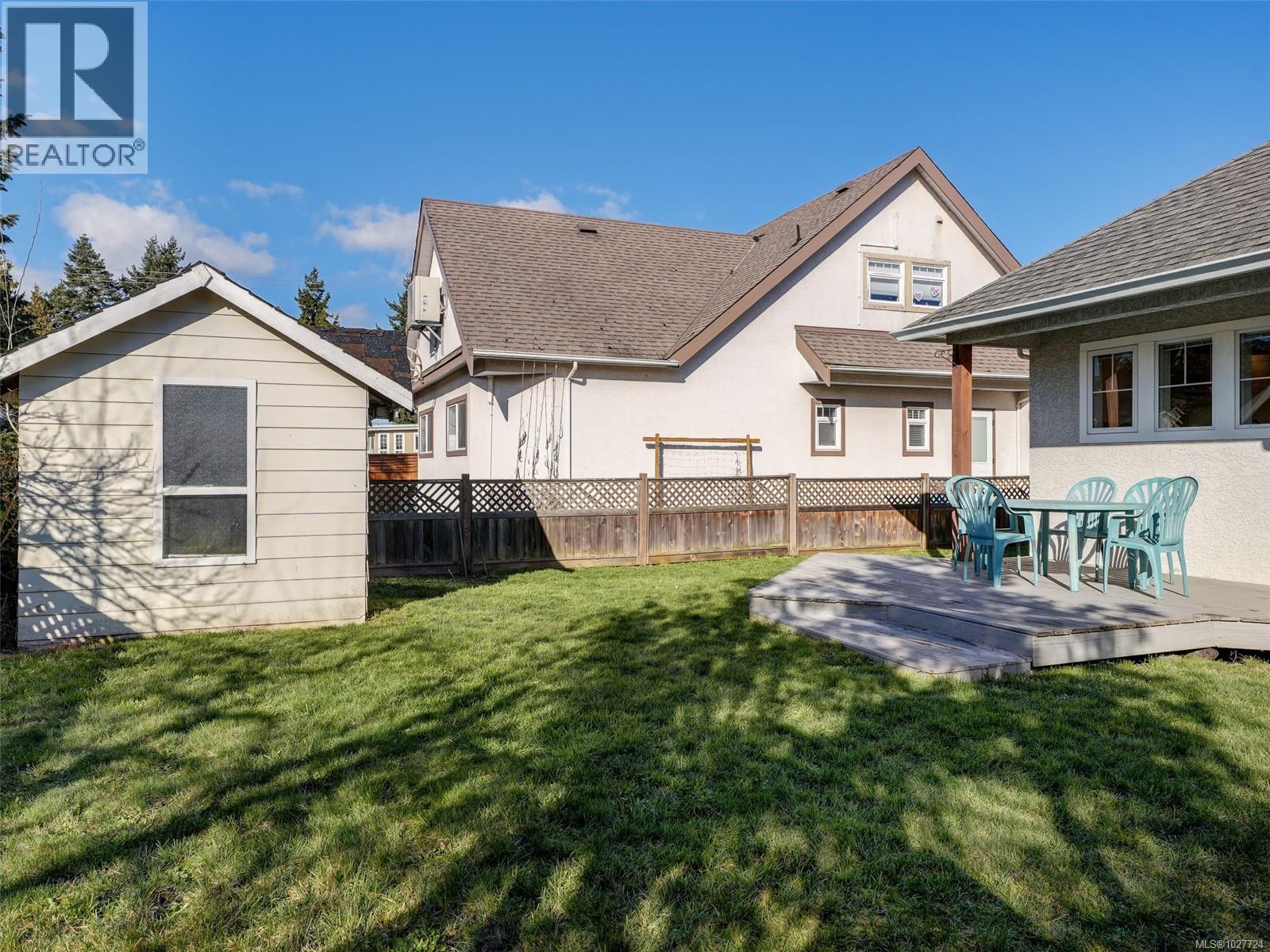 9524 Greenglade Rd, Sidney