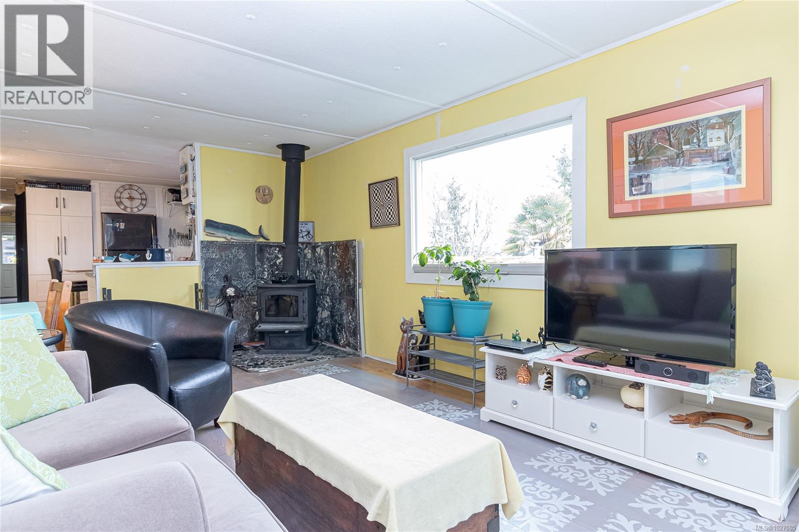 #9 8177 WEST COAST RD - 13