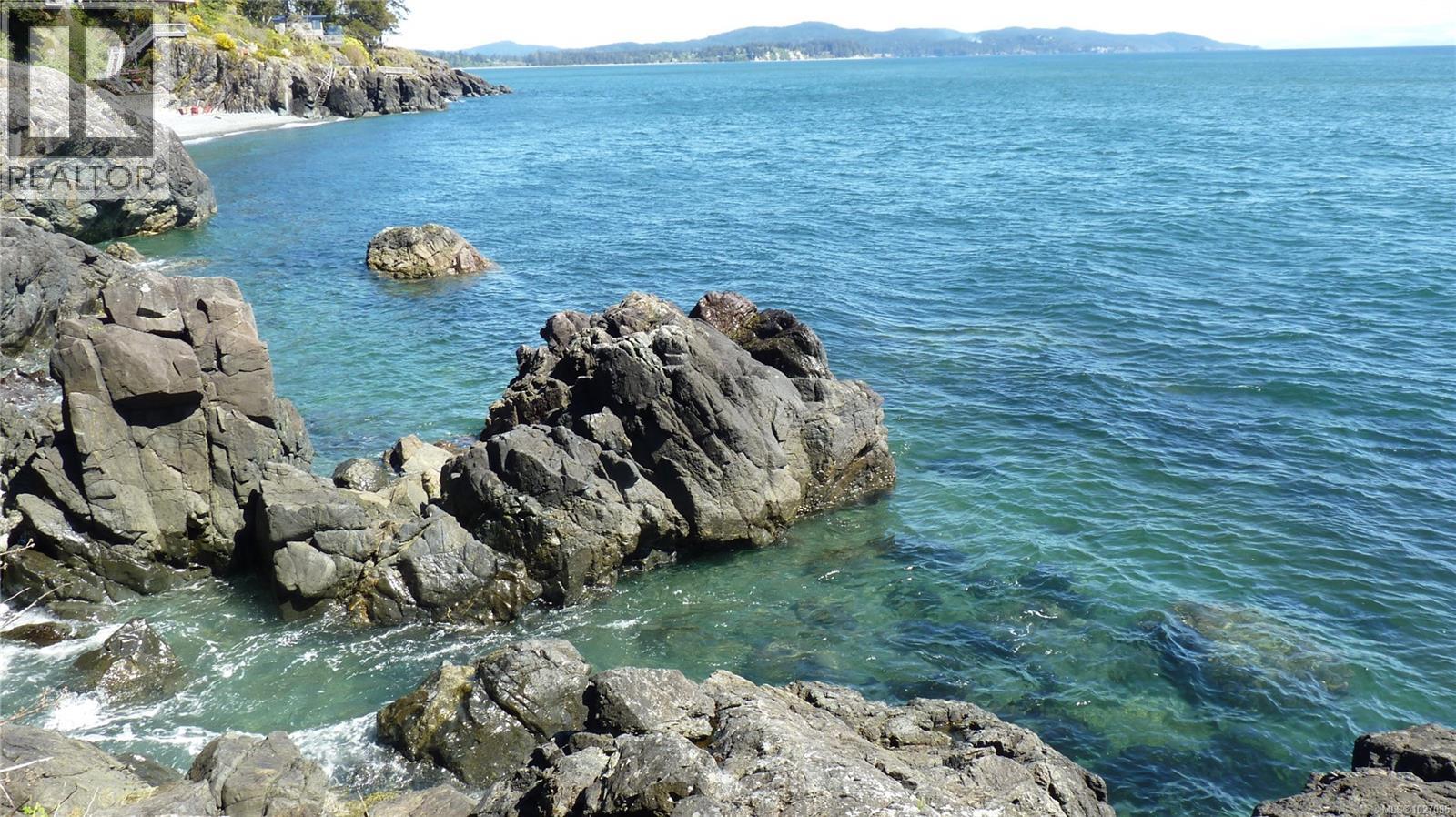 #9 8177 WEST COAST RD - 29