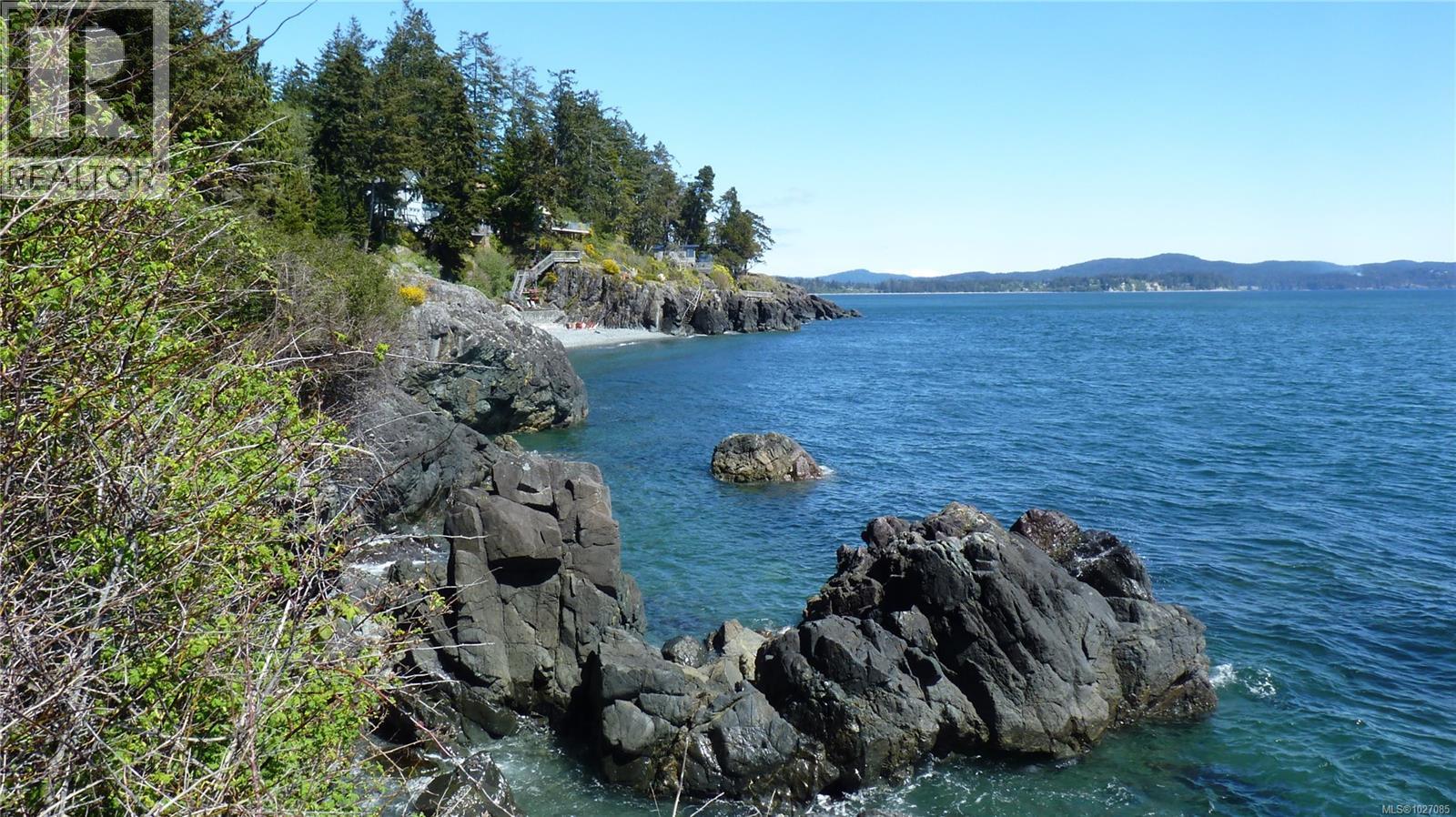 #9 8177 WEST COAST RD - 31