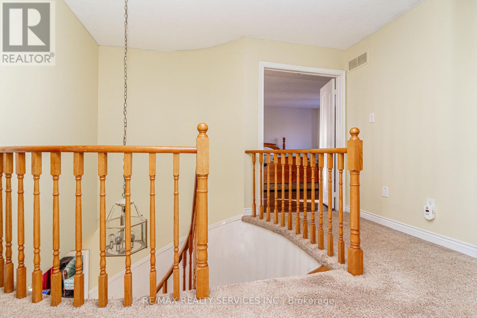 Single Family House for Sale in  LAIDLAW AVENUE Brampton (Westgate) 