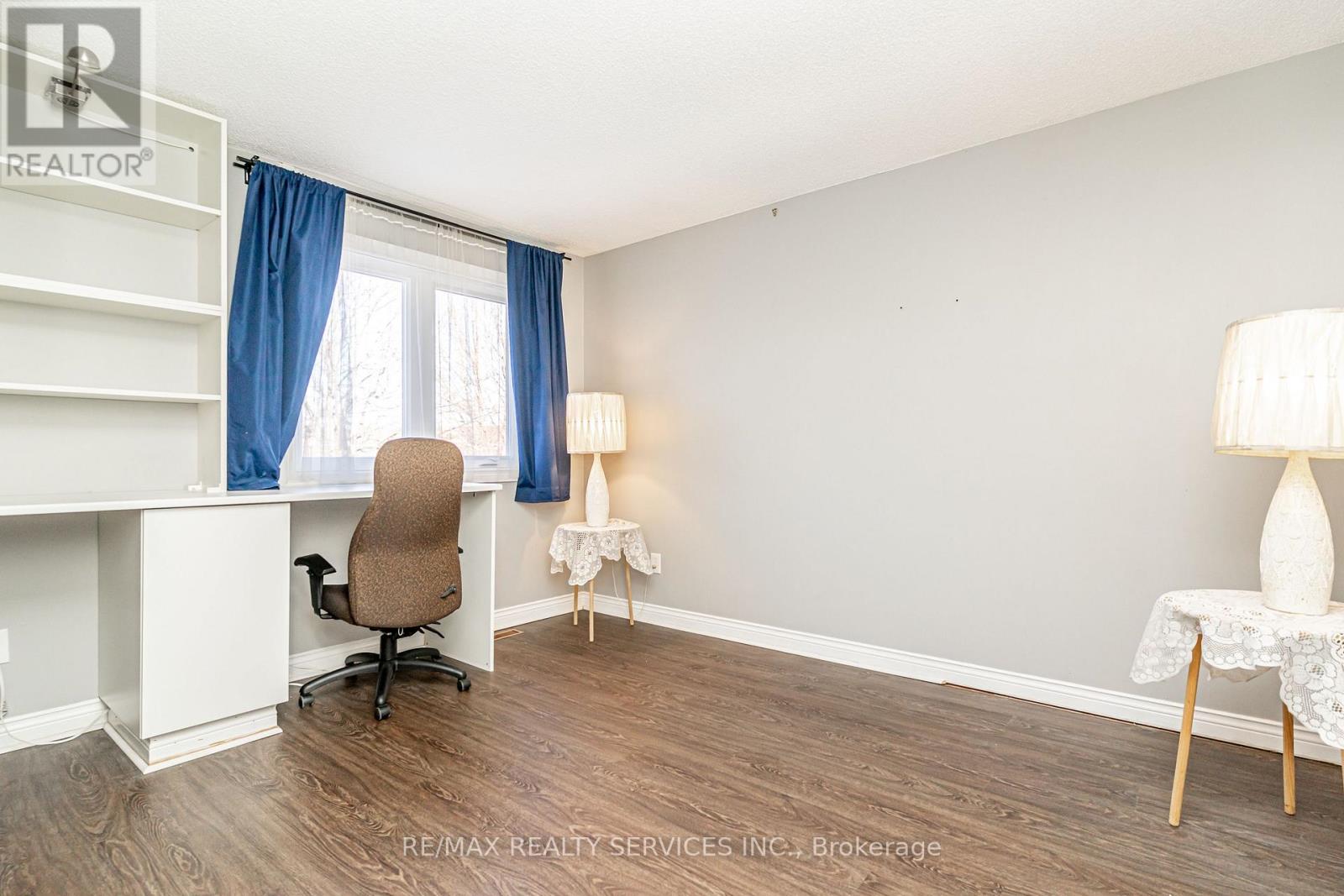 Single Family House for Sale in  LAIDLAW AVENUE Brampton (Westgate) 